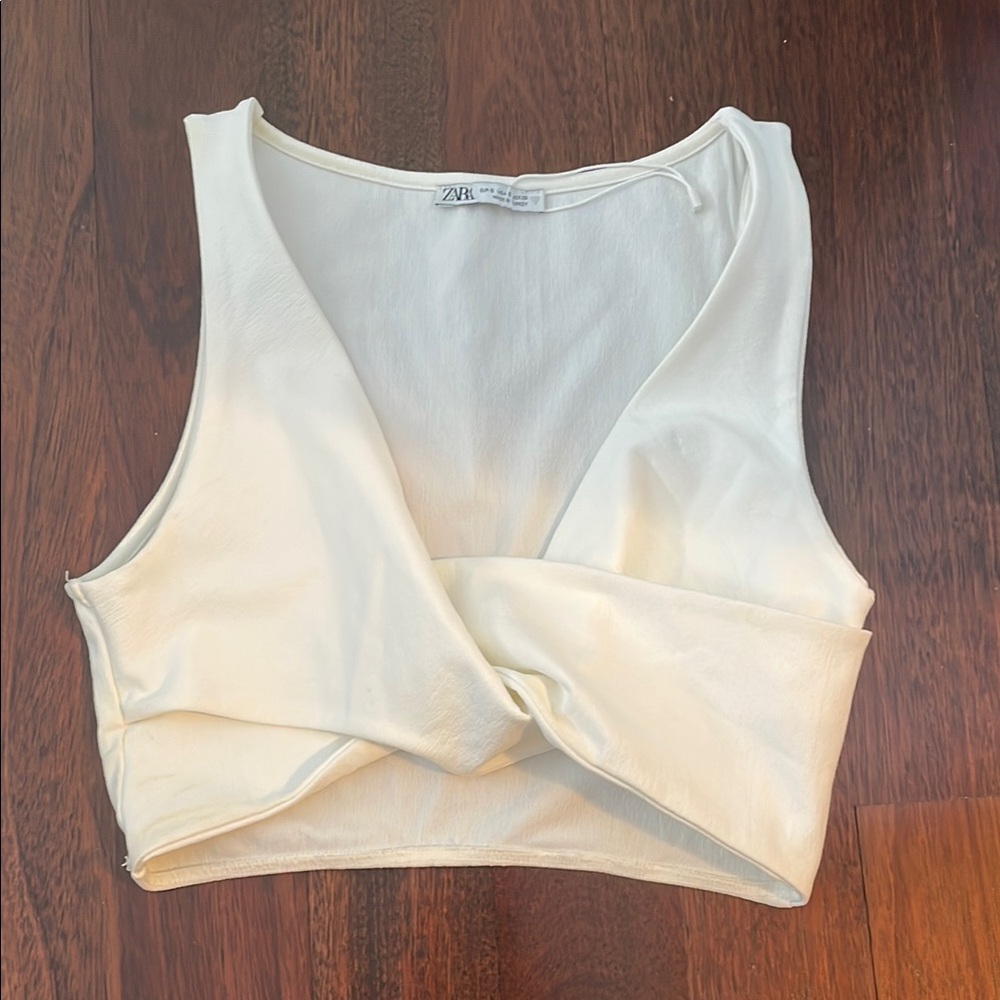 Zara Women's Cream Crop Top